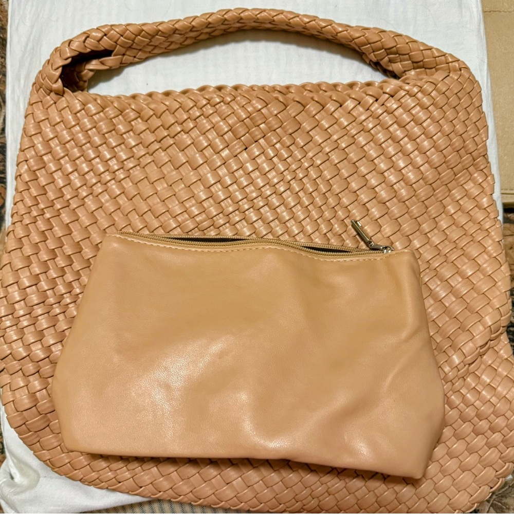 Purses - Picture 3 of 5
